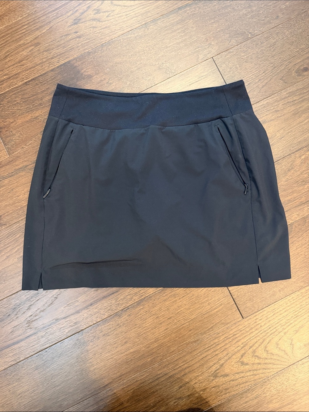 Athleta Black Active Mini Skort with Zipper Pockets Size Large (?) - C51-031